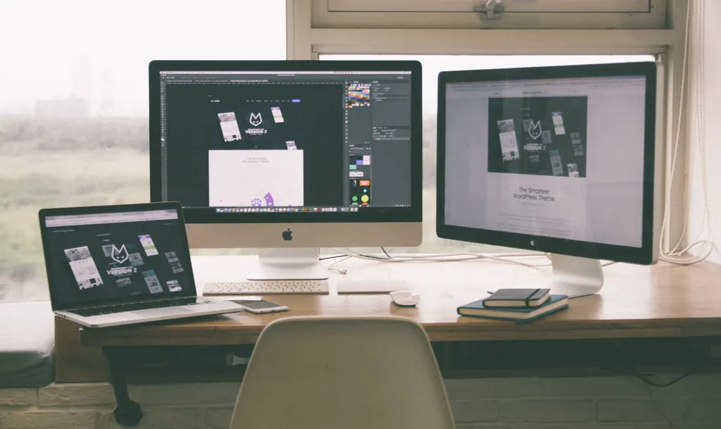 Remote software consultancy workspace arranged for UK and US timezone collaboration